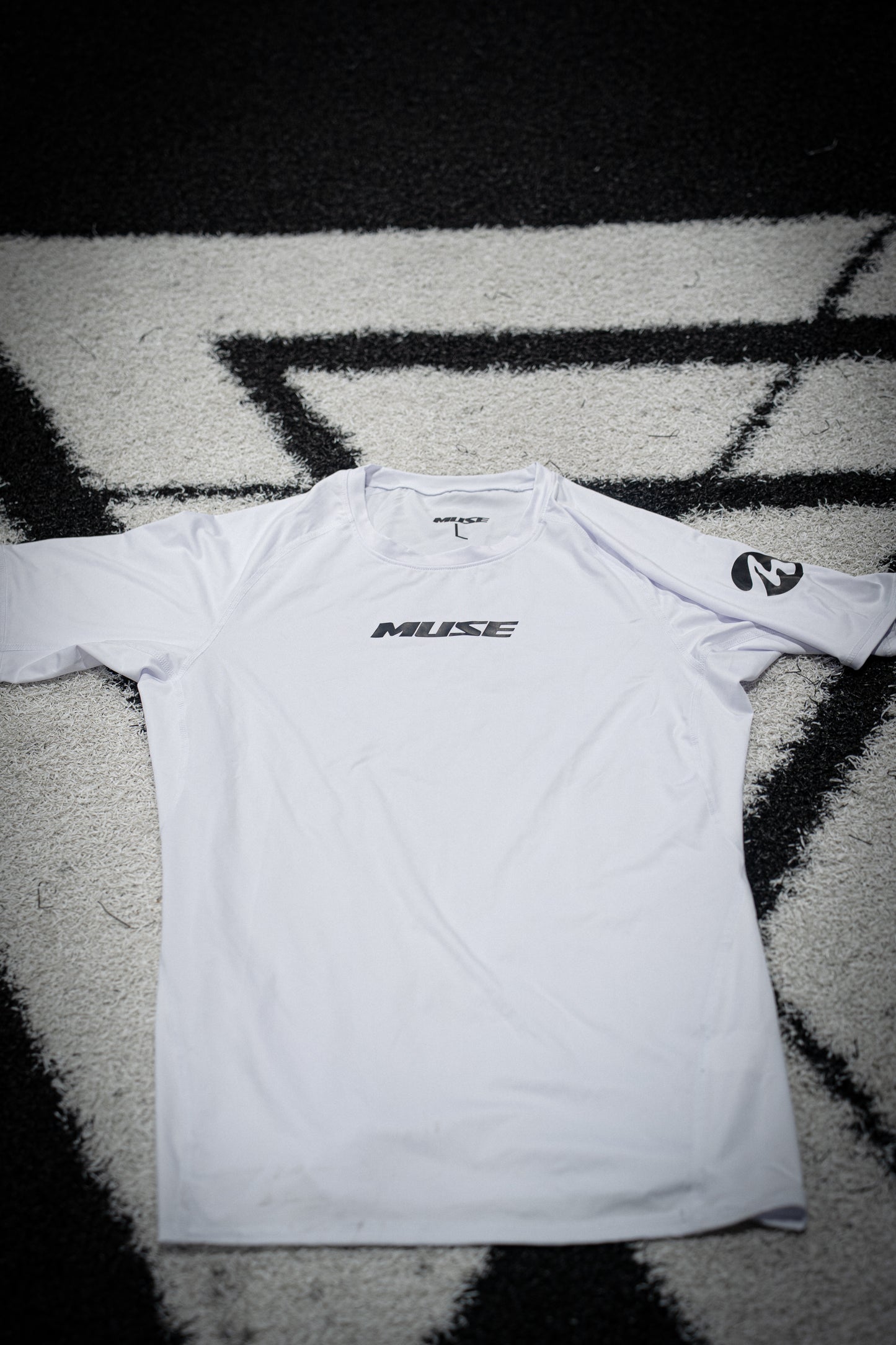 MUSE COMPRESSION SIDE LOGO